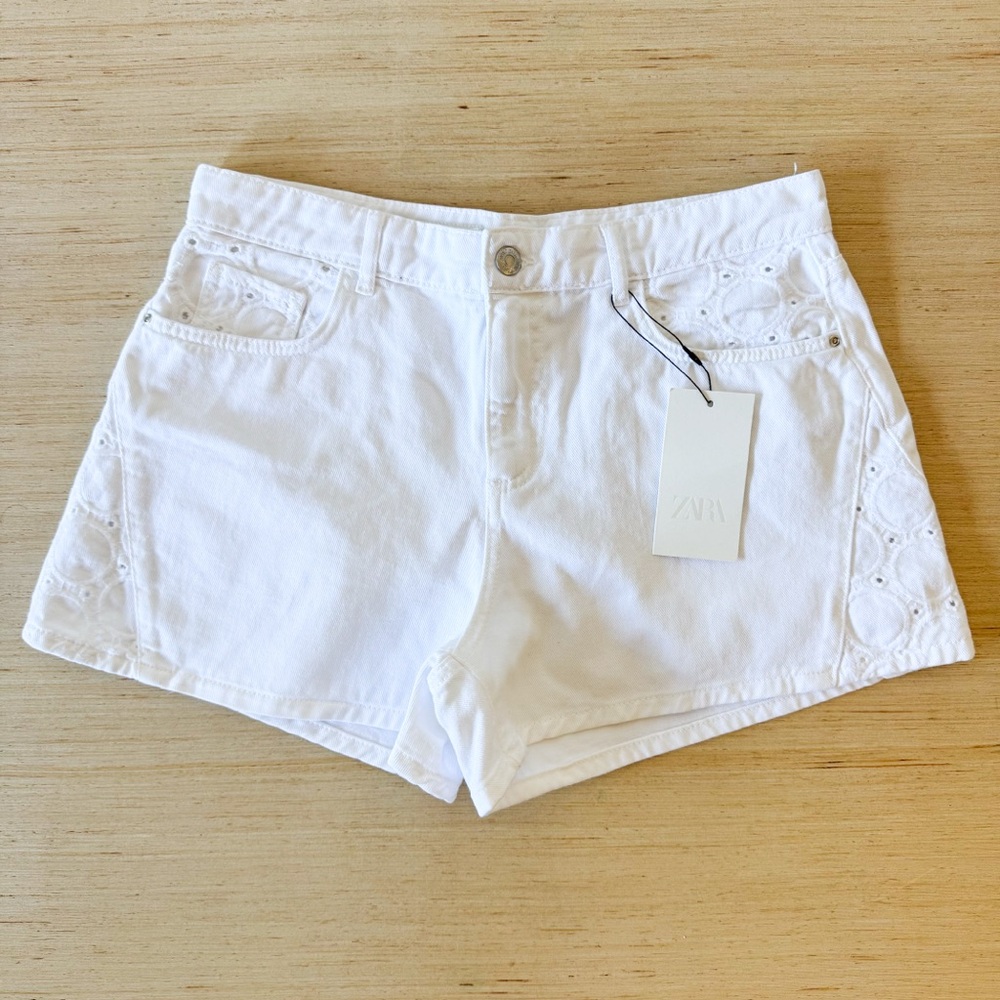 Zara Women's White Denim Shorts Size 8